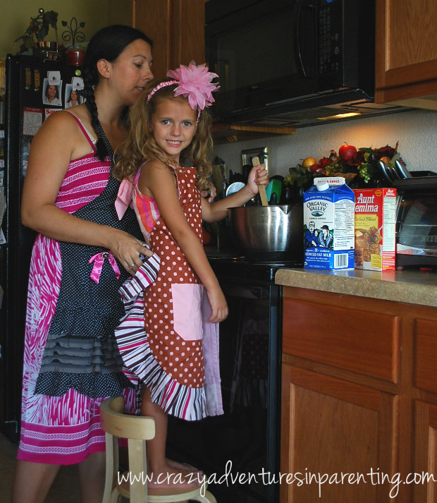 baby-sis-and-me-cooking