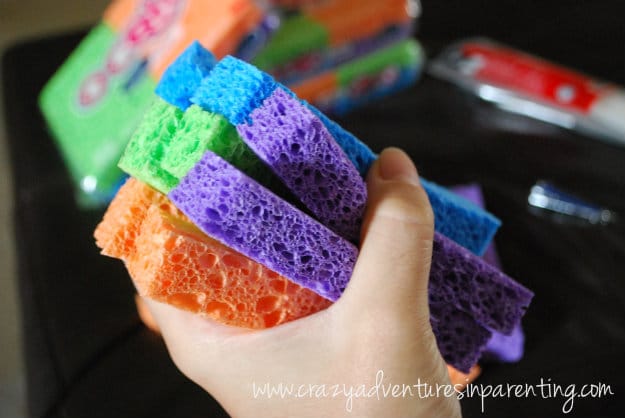 Surprising Ways to Use Kitchen Sponges