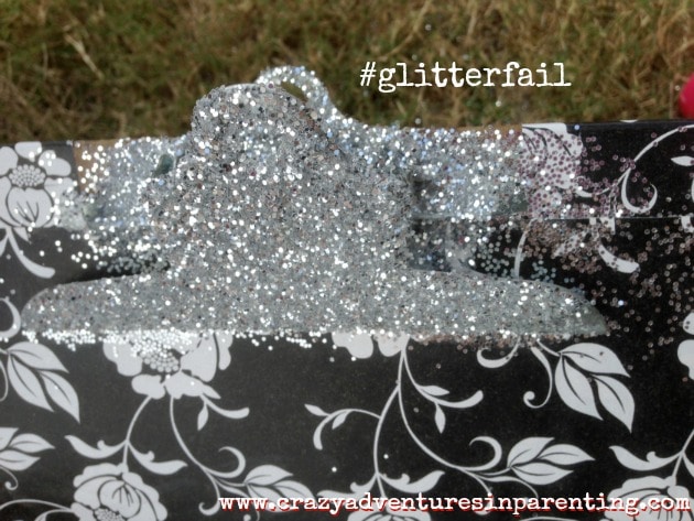 DIY fancy glitter clipboard