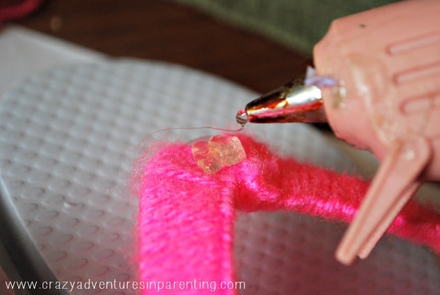 hot glue dollop on yarn