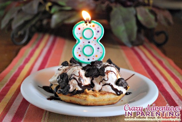 ice cream birthday waffle with biscoff and oreo