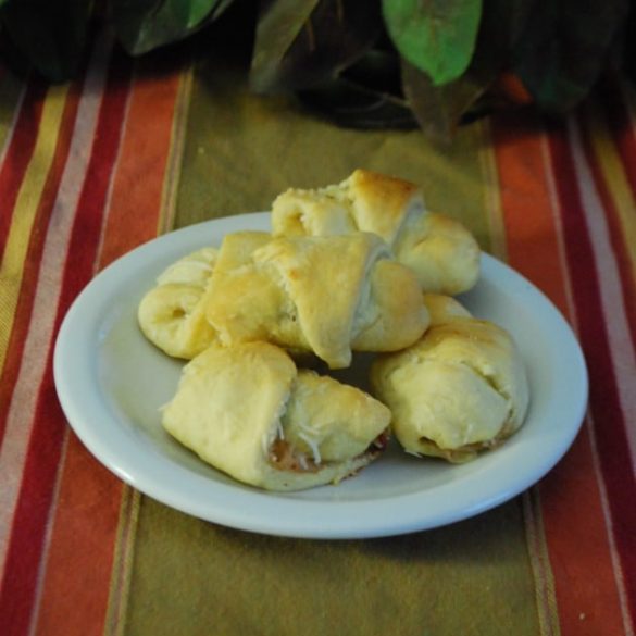 Kentucky Hot Brown Crescents