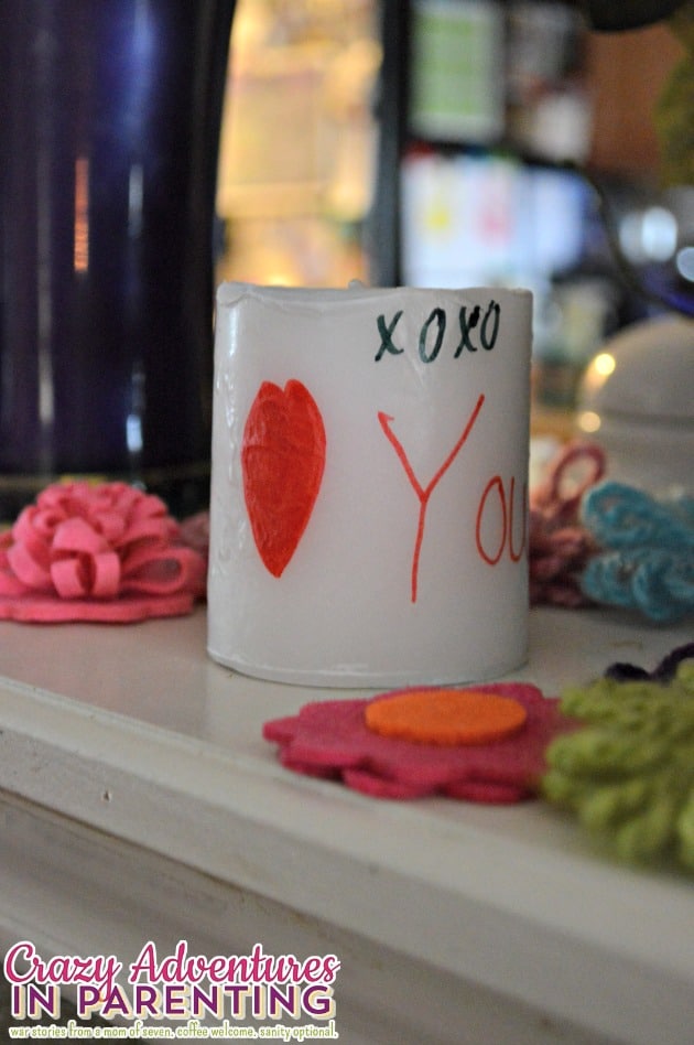 I Love You Mom drawn on scented candle
