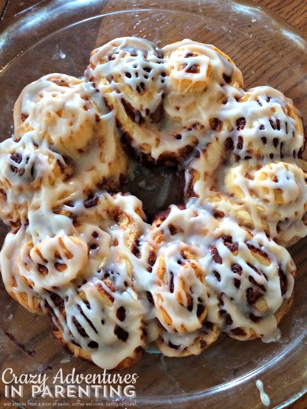 heart-shaped cinnamon rolls for tea