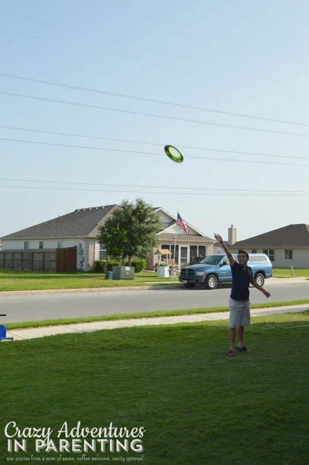 Throwing the Sonic Howler flying disc