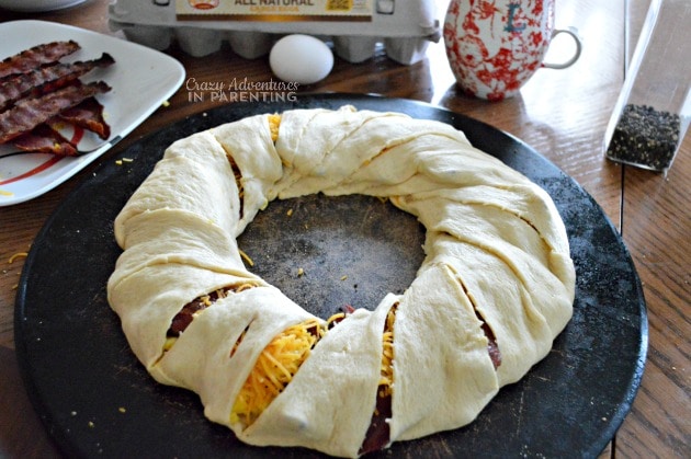 Breakfast Crescent Ring (bacon, egg and cheese) - Tasty Oven