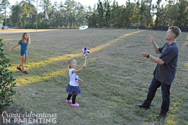 Frisbee girls