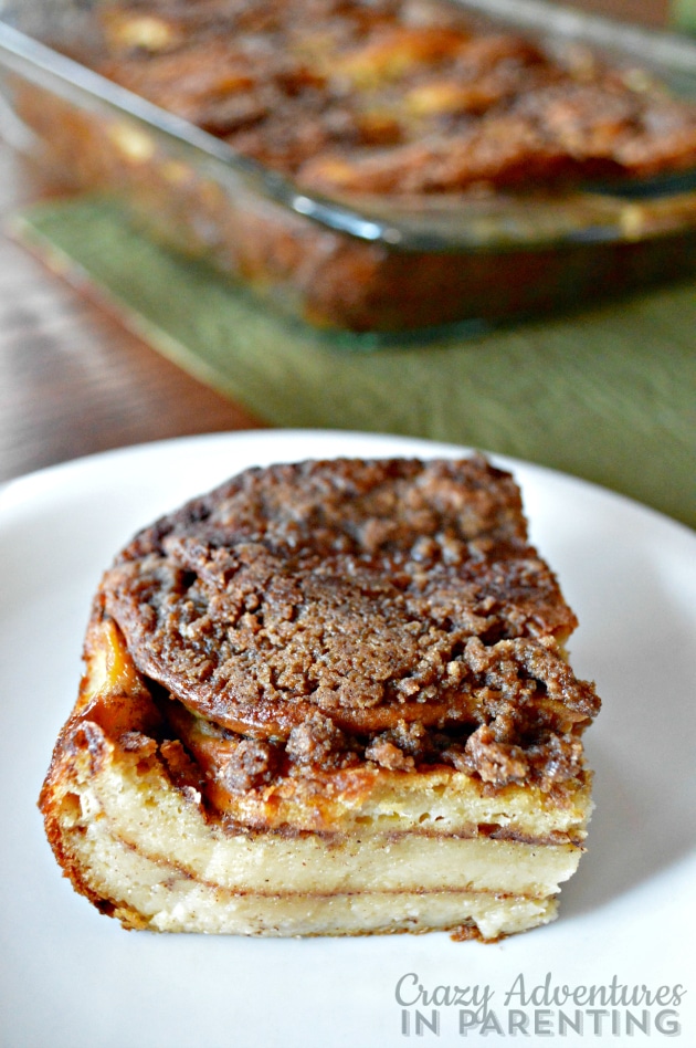 Cinnamon Roll Pancake Bake plated