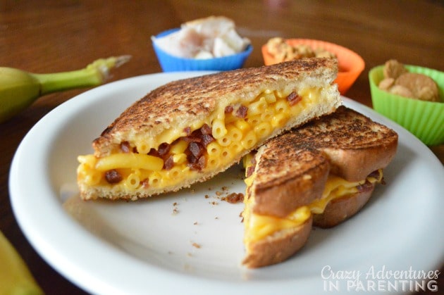 Bacon Macaroni and Cheese Grilled Cheese