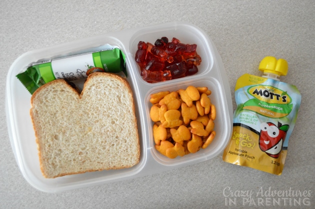 Easy school lunch with Mott's Snack and Go