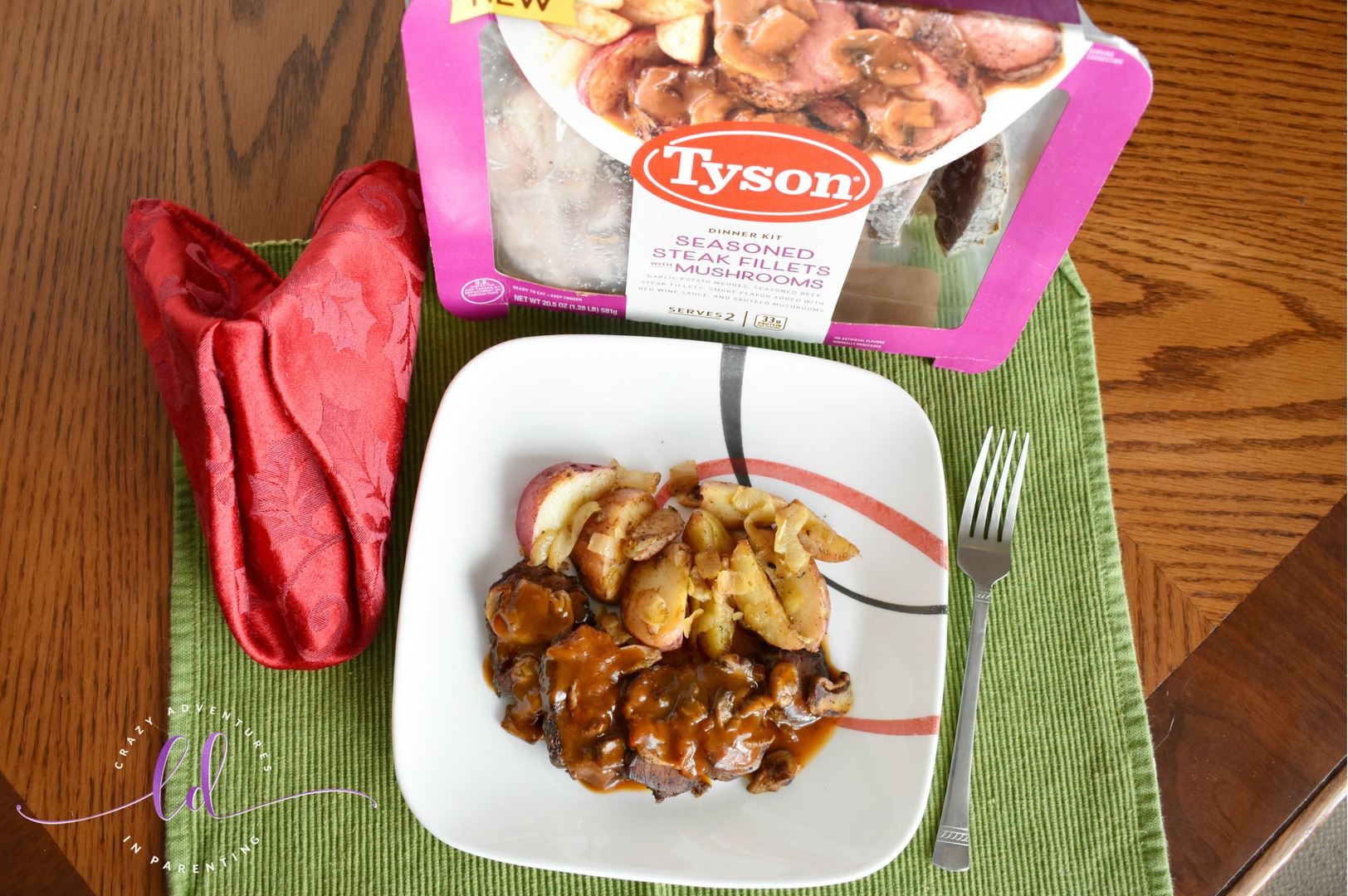 Tyson Fully Cooked Dinner and Entrée Kit - Seasoned Steak Fillet & Mushrooms ready to eat