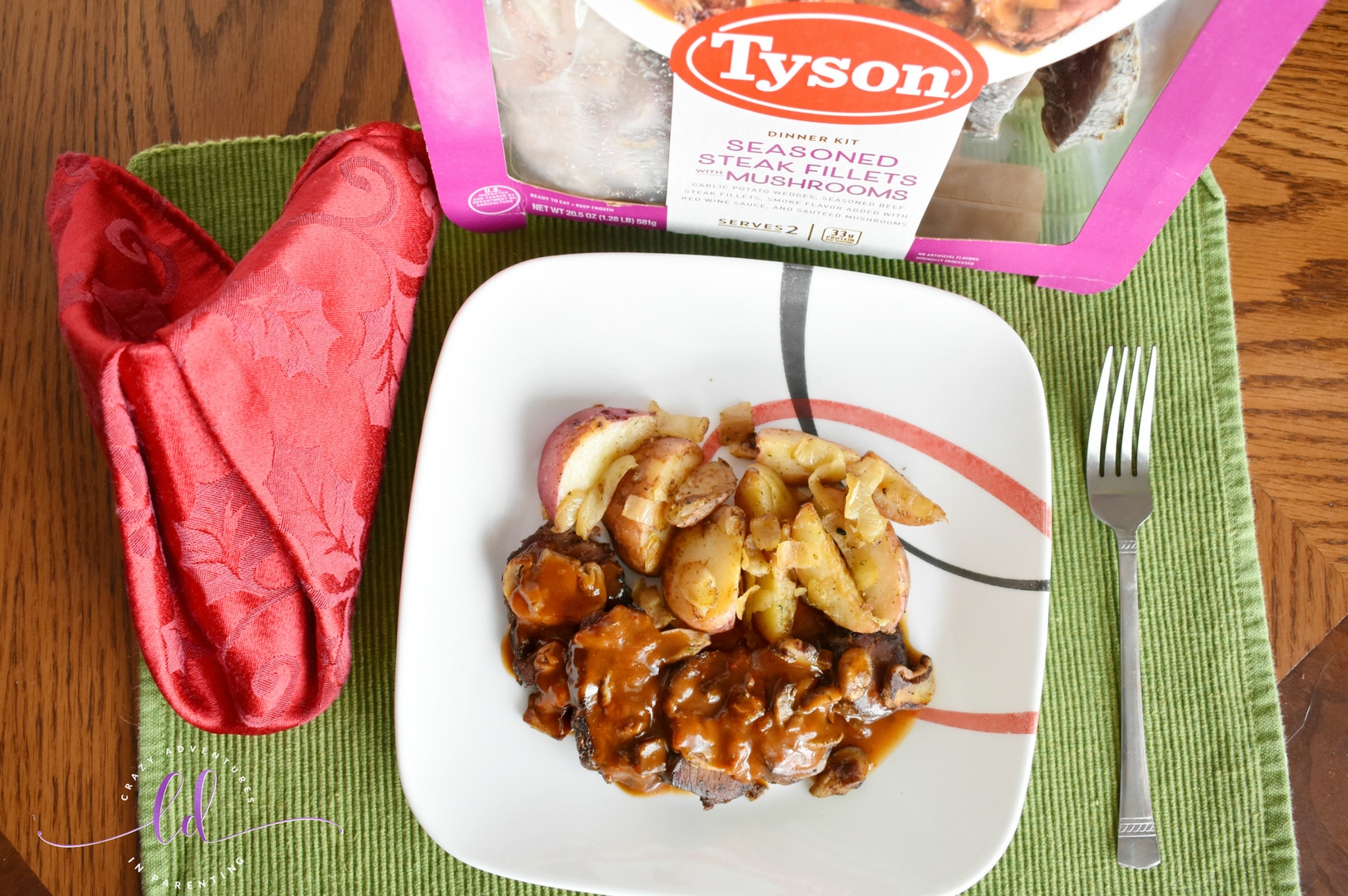 Tyson Fully Cooked Dinner and Entrée Kit - Seasoned Steak Fillet & Mushrooms ready to enjoy