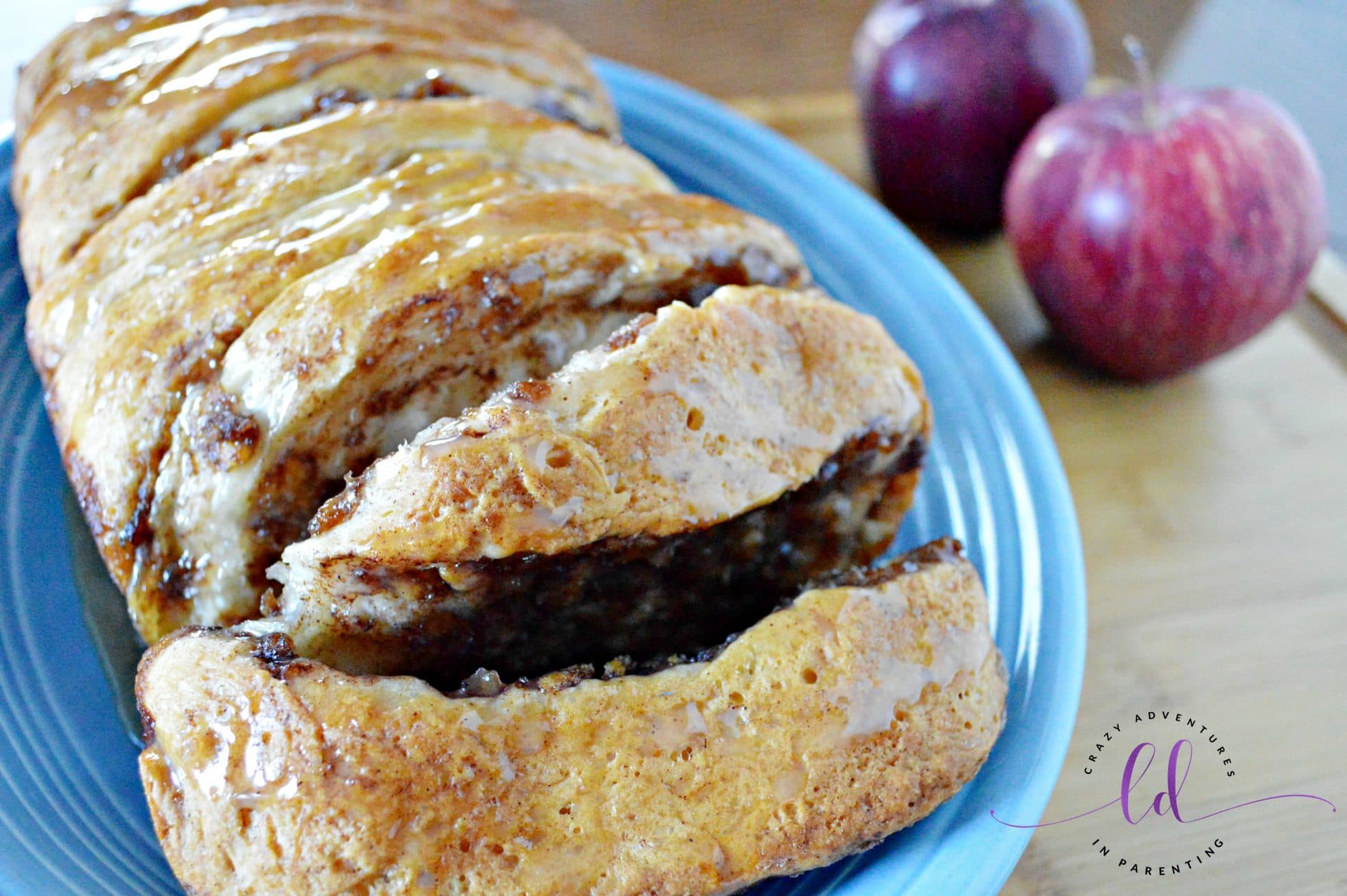 Apple Fritter Pull Apart Bread ready to eat