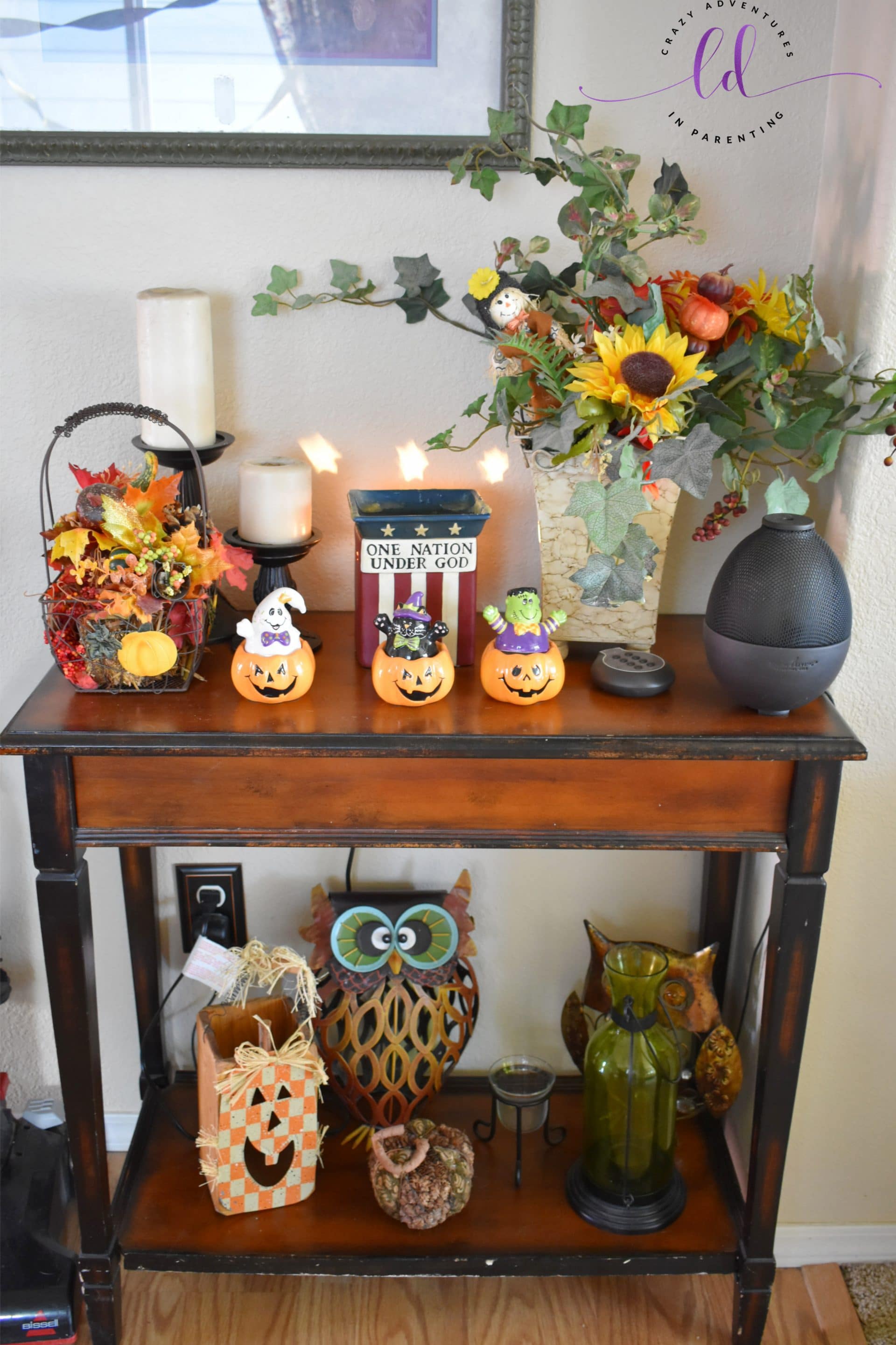 Dining Room Side Table Halloween and Fall Decor