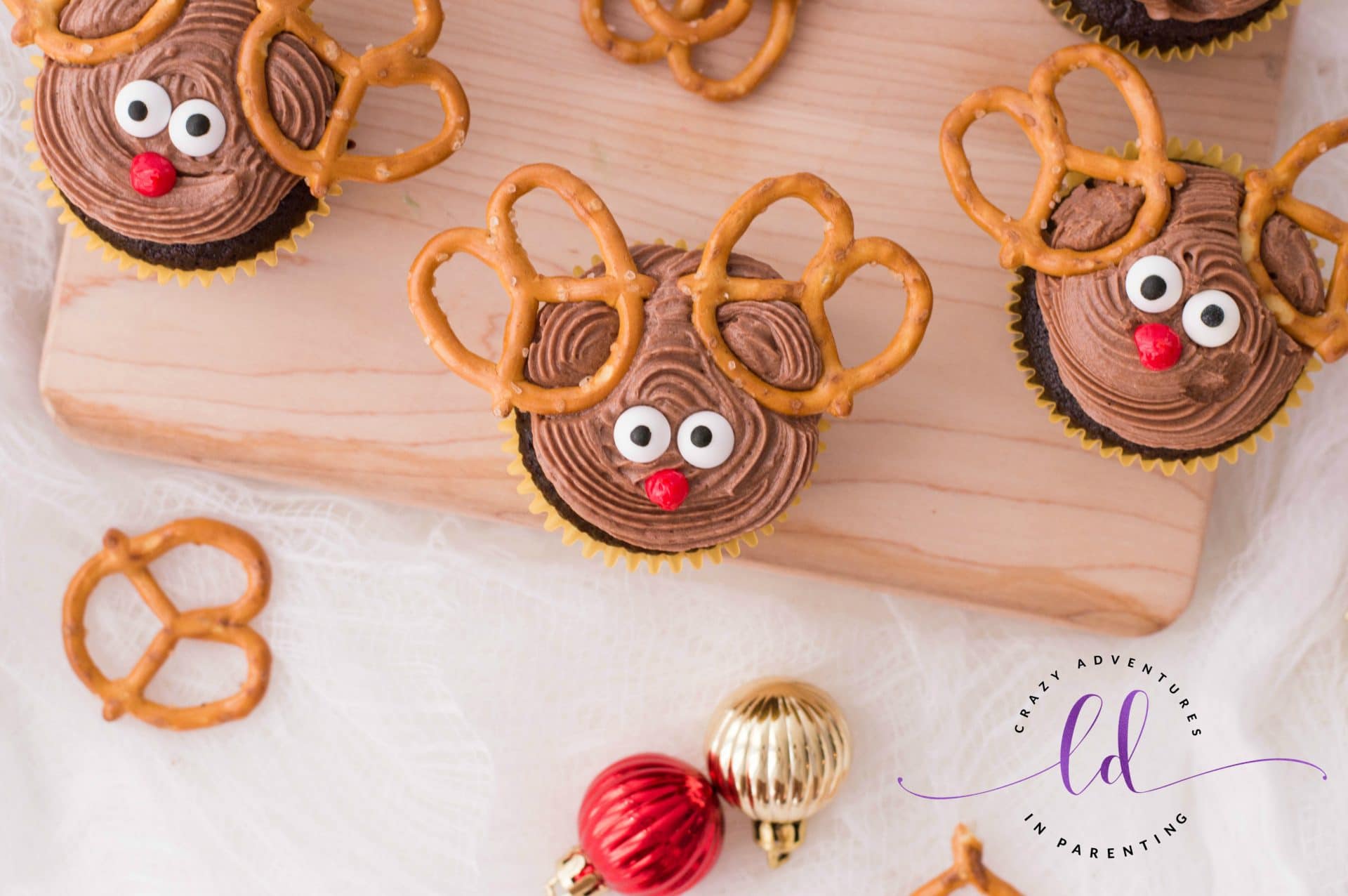 Easy Reindeer Cupcakes