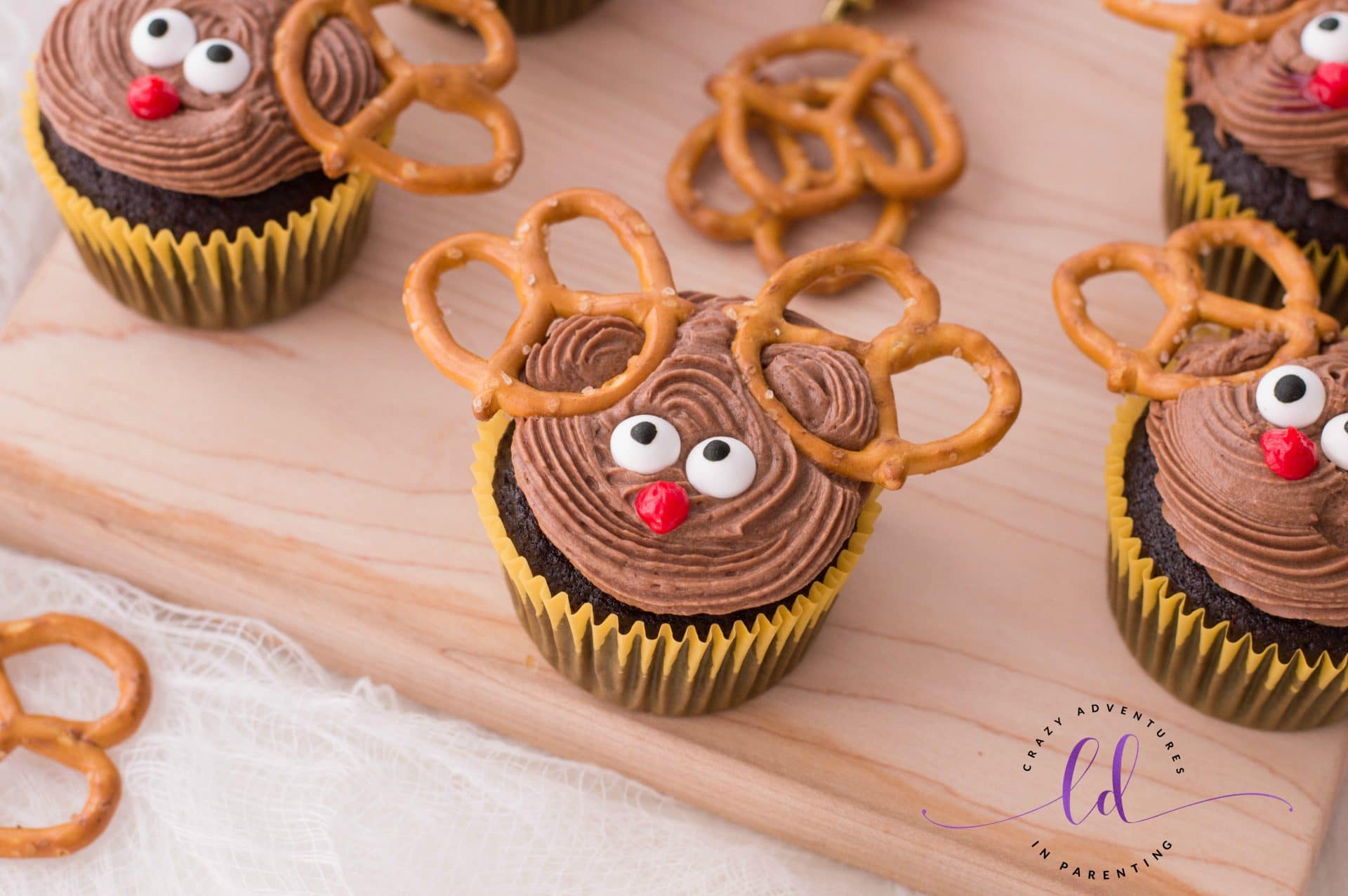 Reindeer Cupcakes for the Holidays