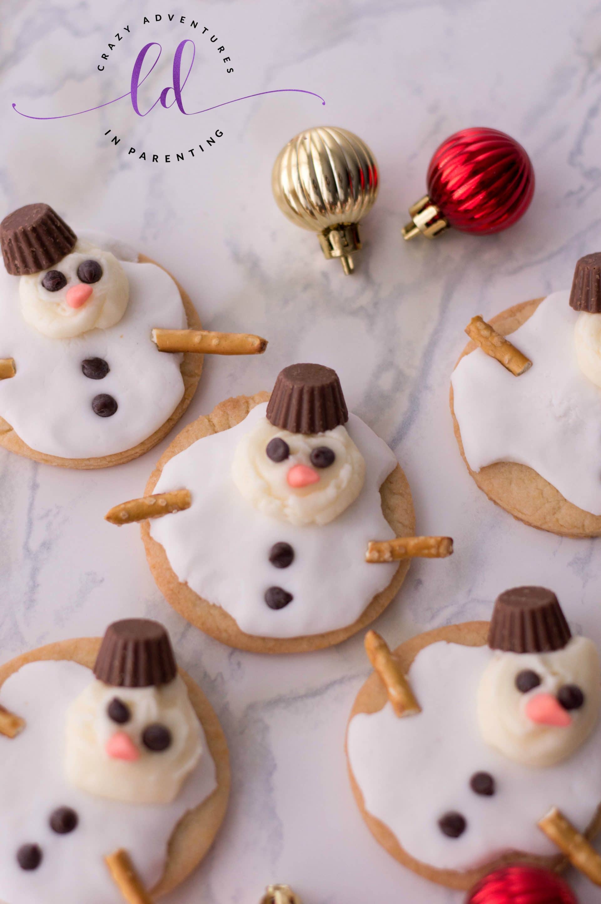 Easy Melted Snowman Cookies | Crazy Adventures in Parenting