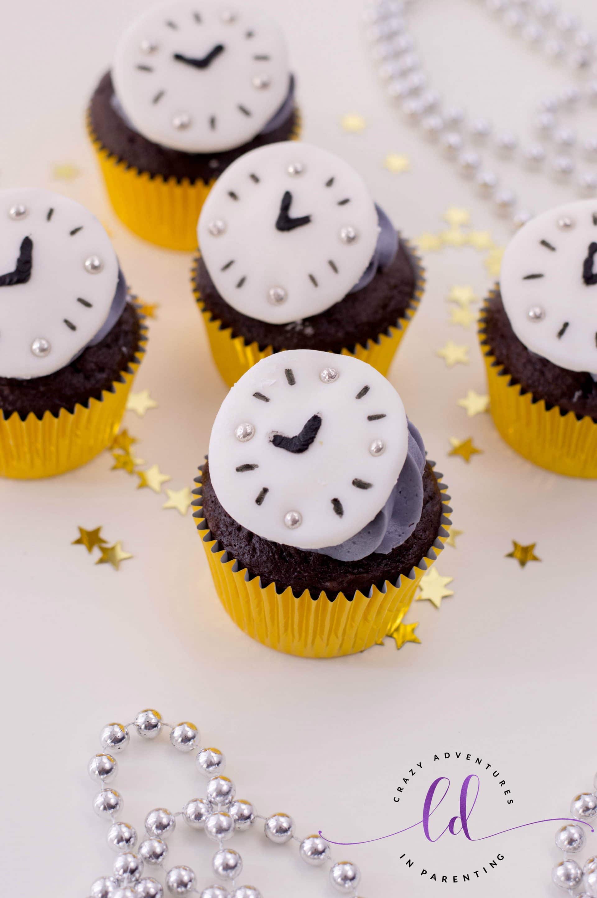 Countdown Cupcakes to Celebrate New Year's