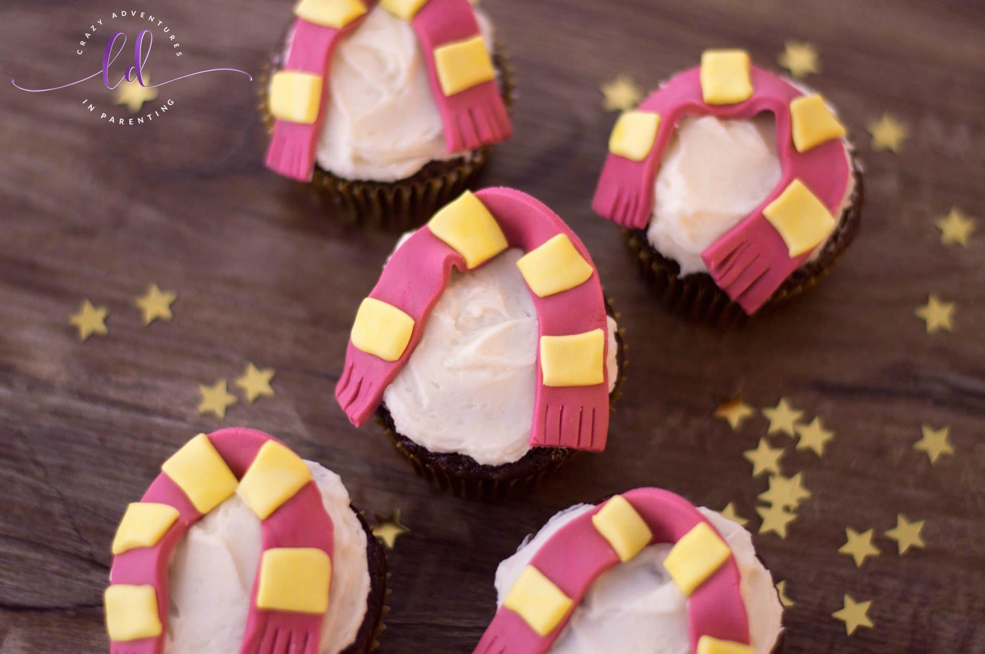 Gryffindor Scarf Inspired Harry Potter Cupcakes