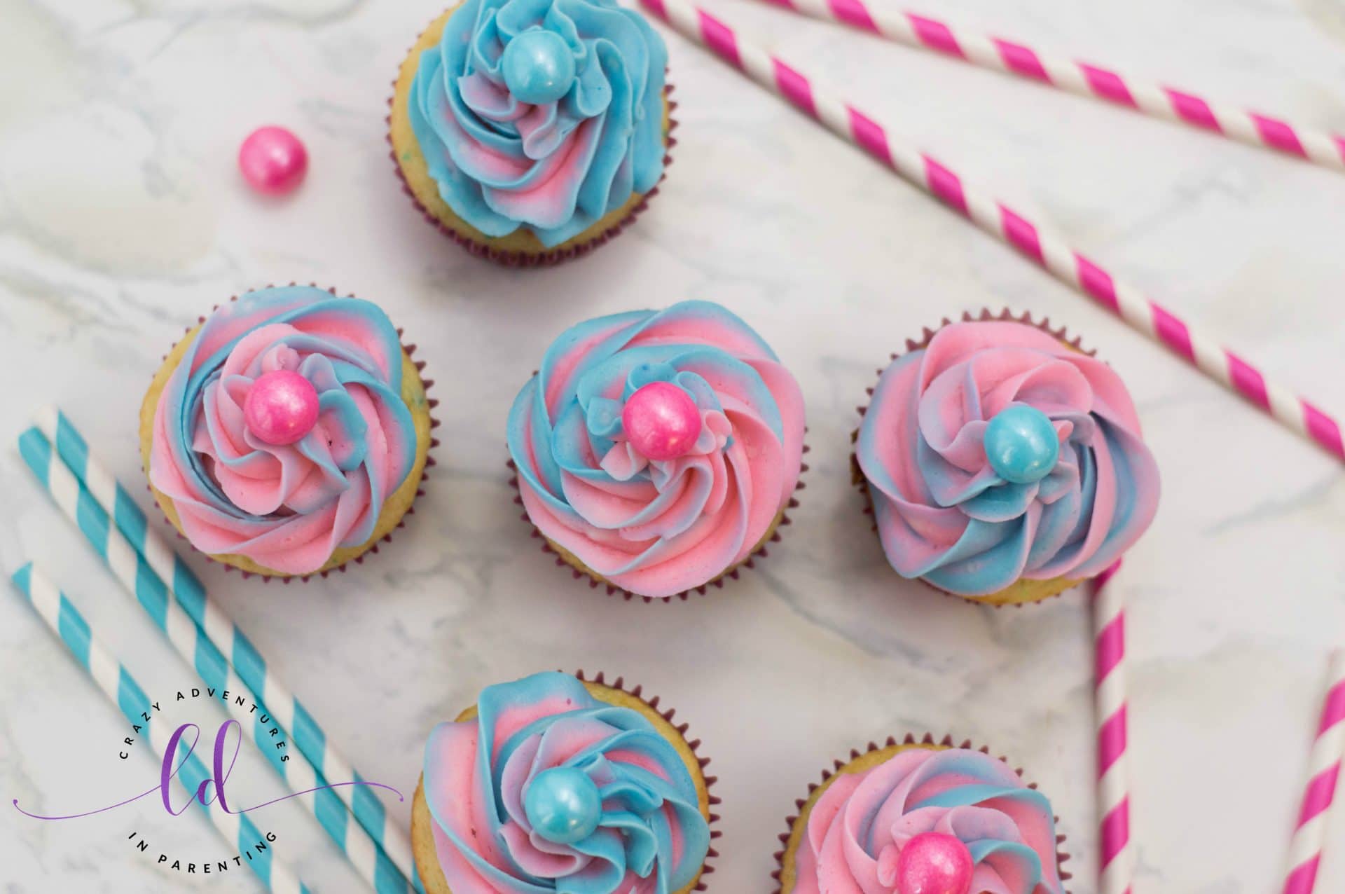 How to Decorate Bubblegum Cupcakes