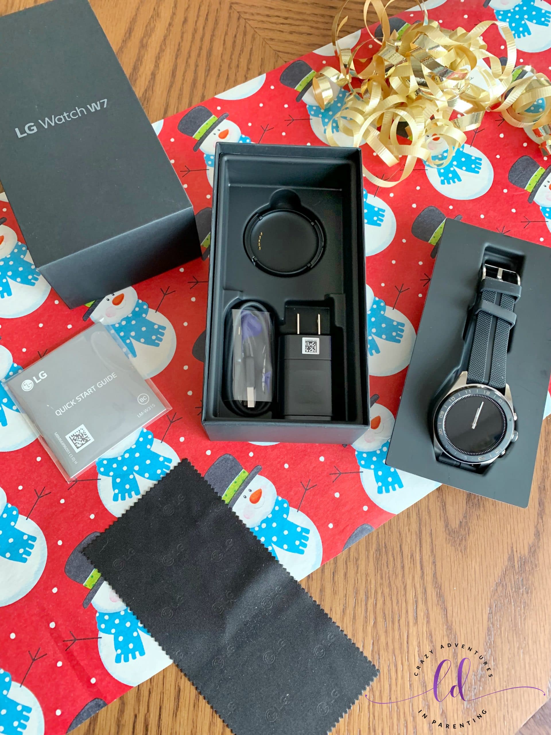 LG Watch W7 smartwatch contents in the box
