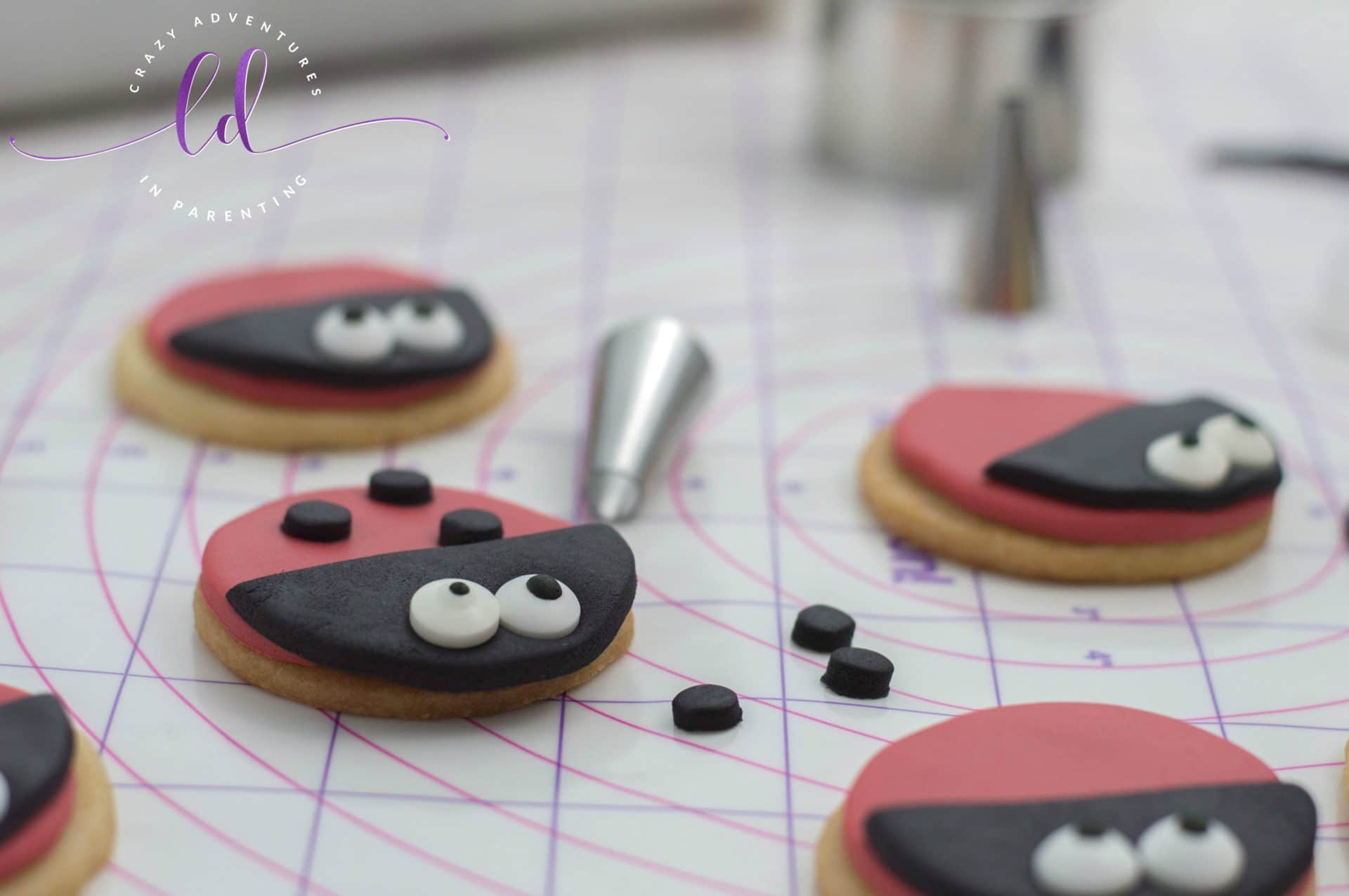 Make Dots for Lovebug Ladybug Cookies