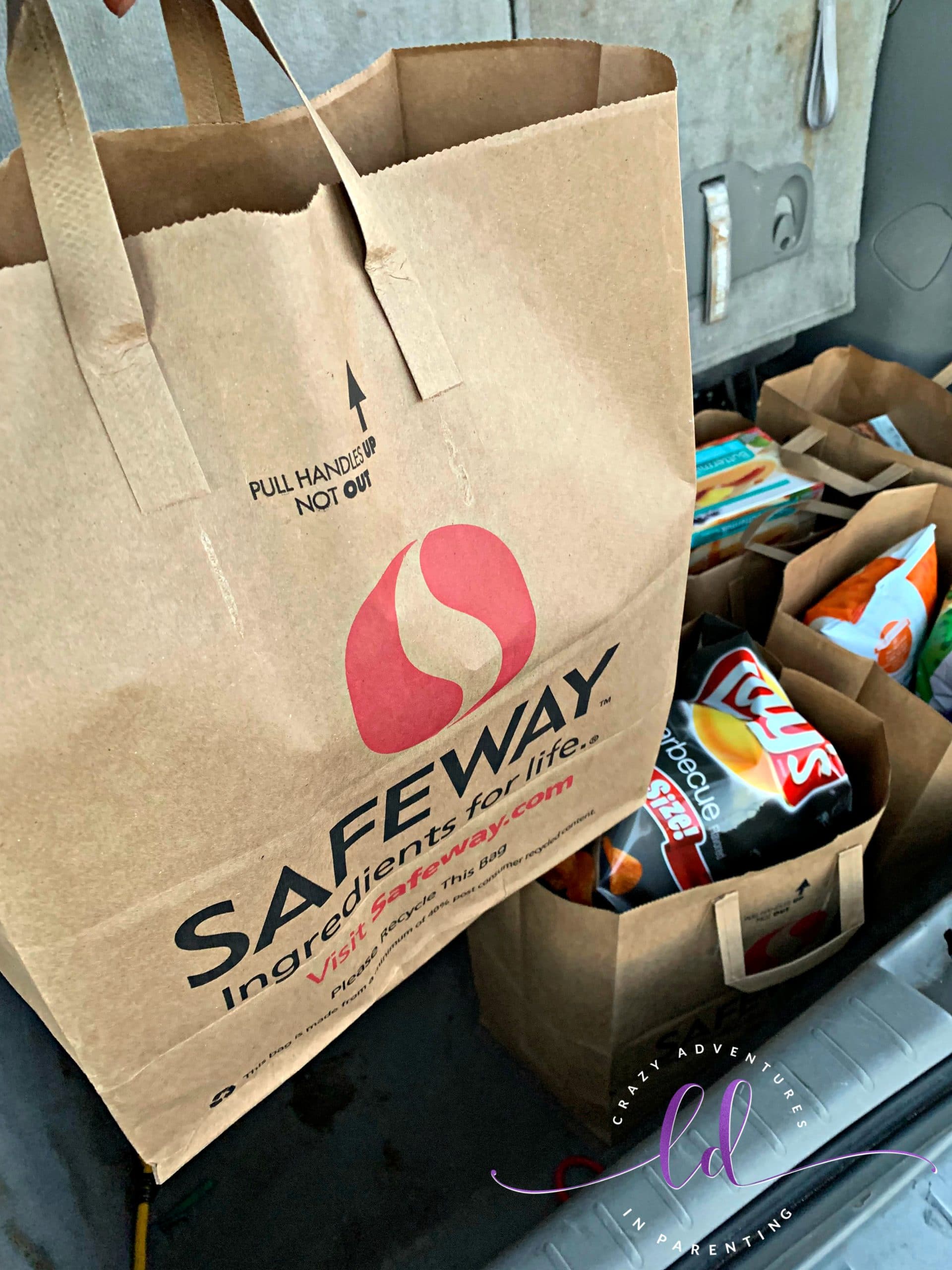 Putting Bags in the Trunk with Safeway Drive Up & Go