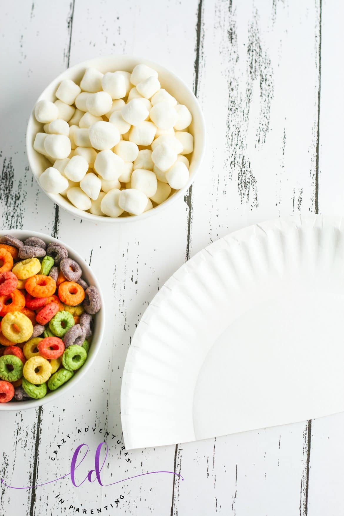 Cereal Rainbow Craft | Crazy Adventures in Parenting