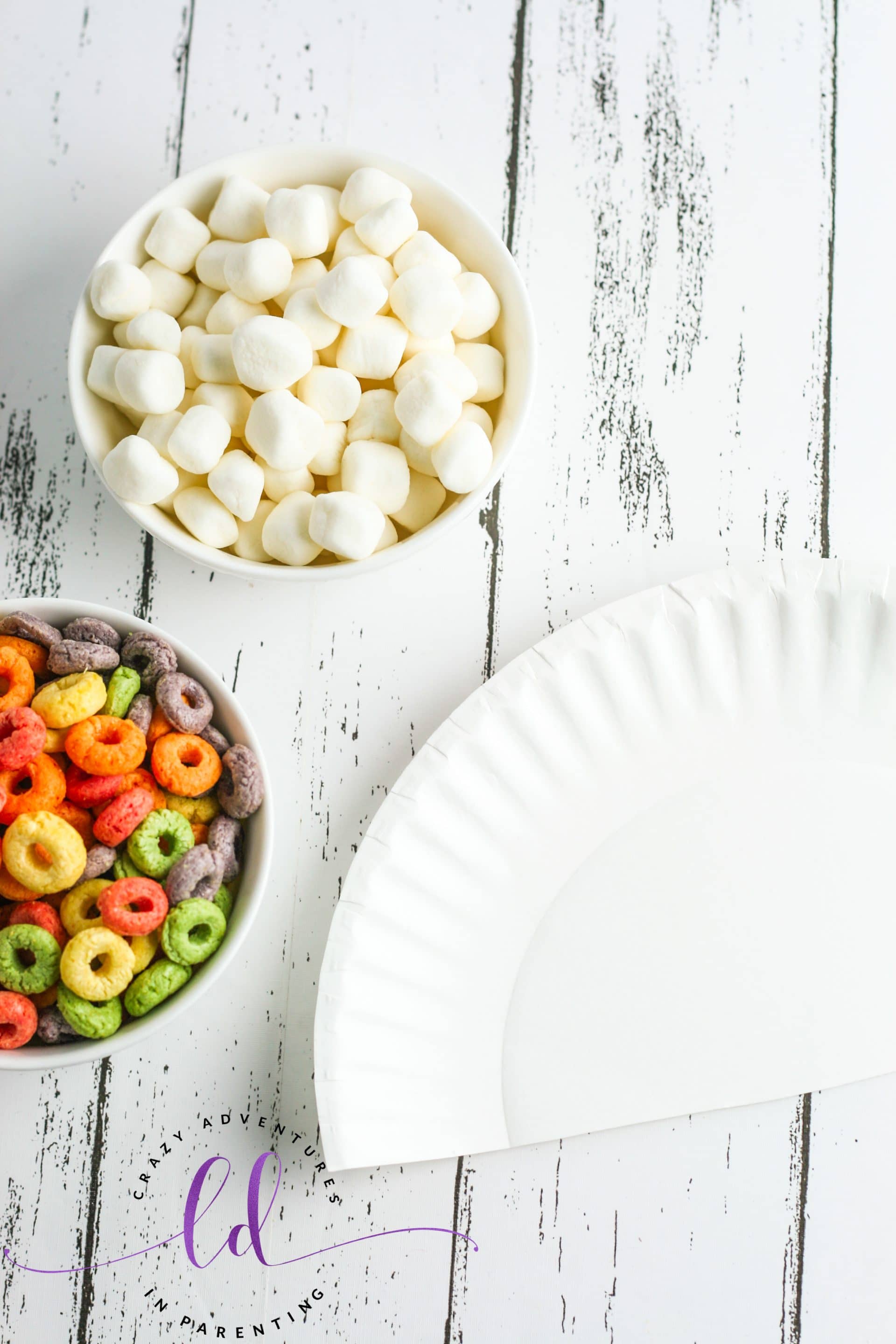Cereal Rainbow Craft | Crazy Adventures in Parenting