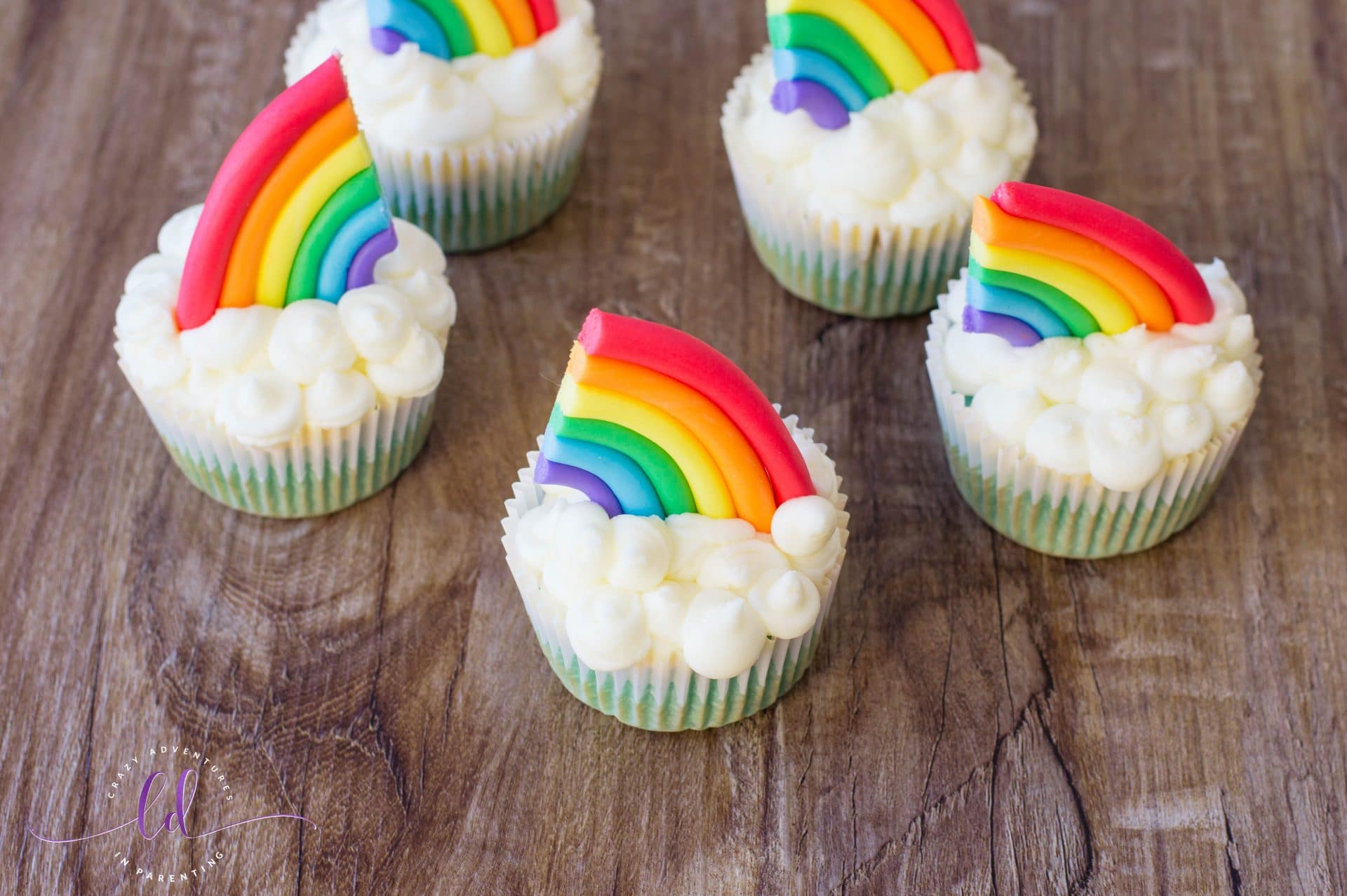 rainbow cupcake designs