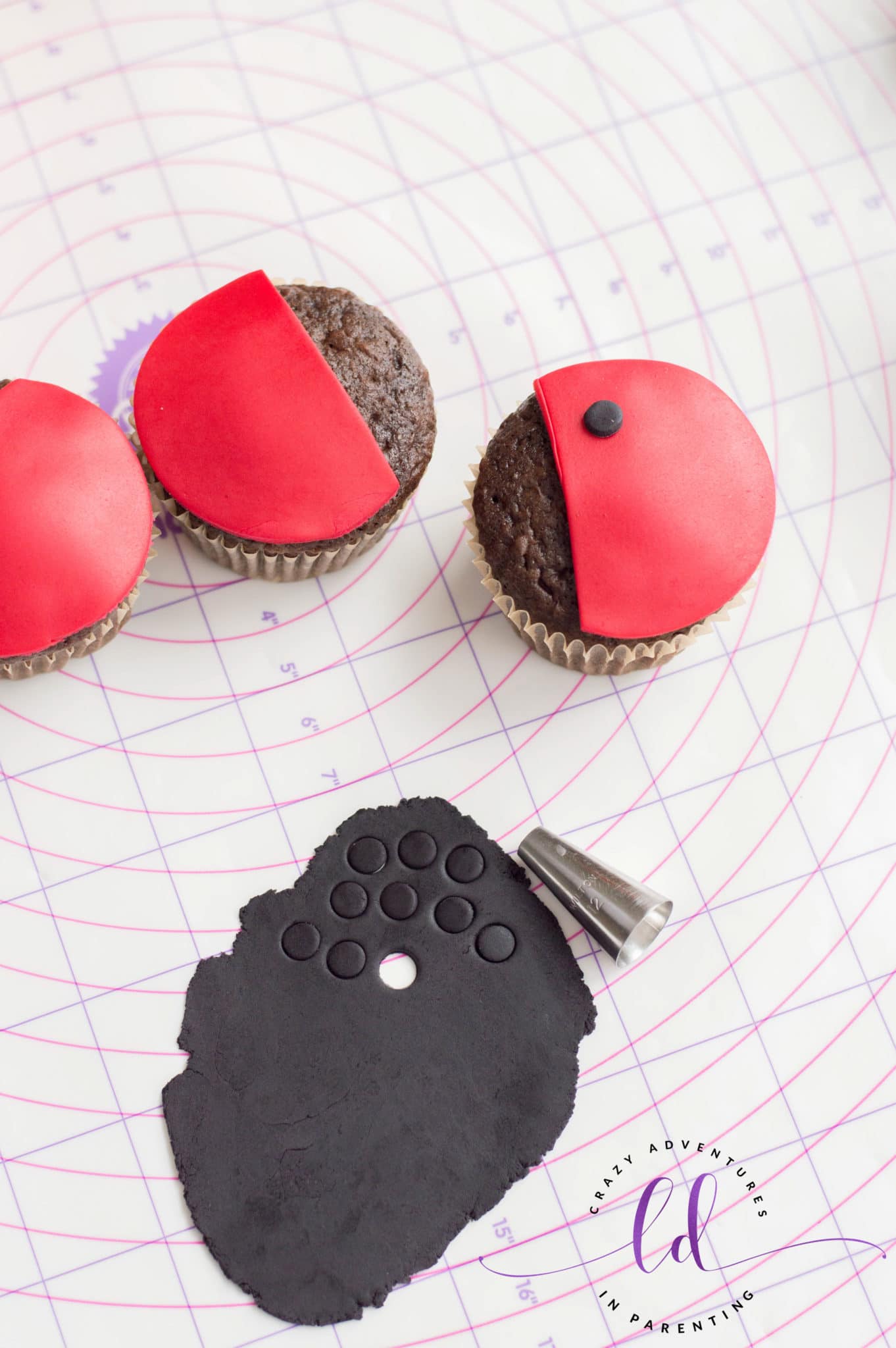 Cut Out Black Fondant for Ladybug Lovebug Cupcakes