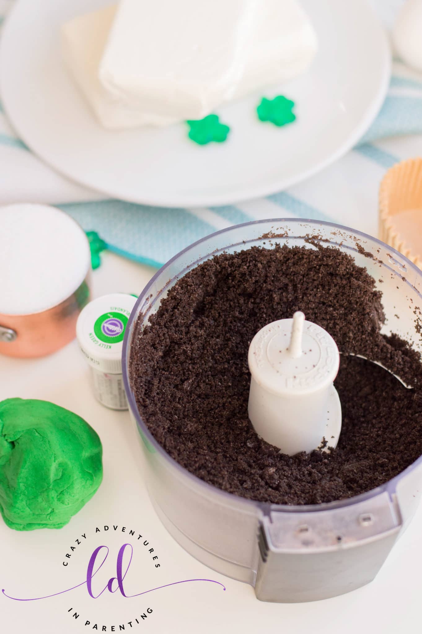 Crush Oreos to Make St. Patrick's Day Mini Cheesecakes