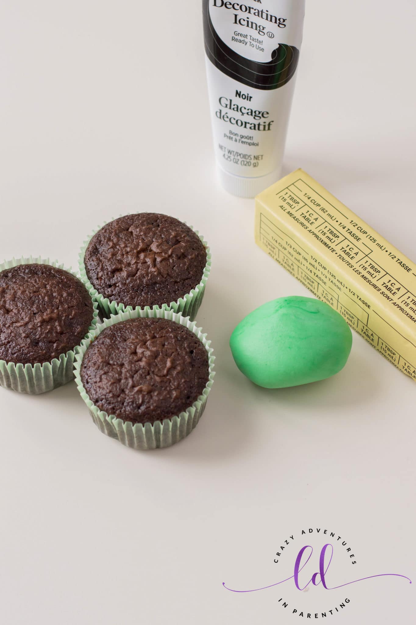 Ingredients Needed to Make Green Eggs and Ham Cupcakes
