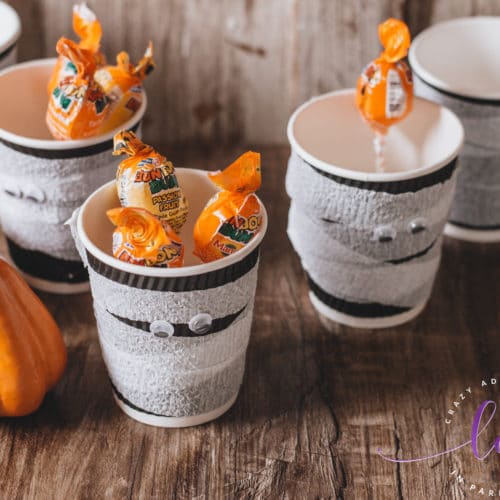 DIY Mummy Halloween Treat Cups