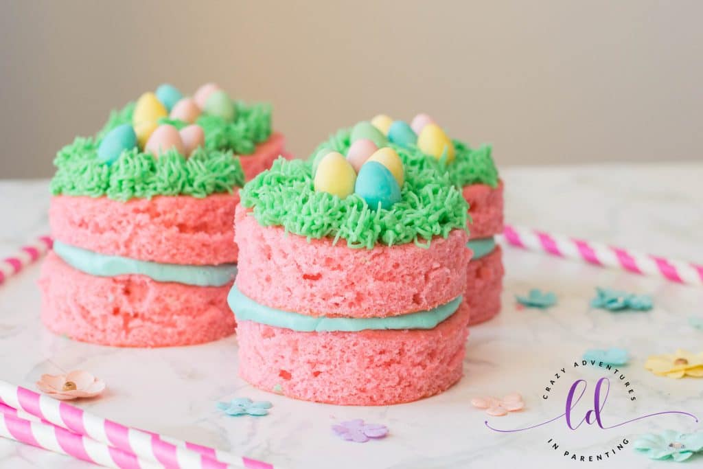 Fun Easter Mini Cakes Recipe