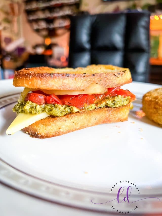 How to Make Dunkin's Tomato Pesto Grilled Cheese Sandwich Copycat