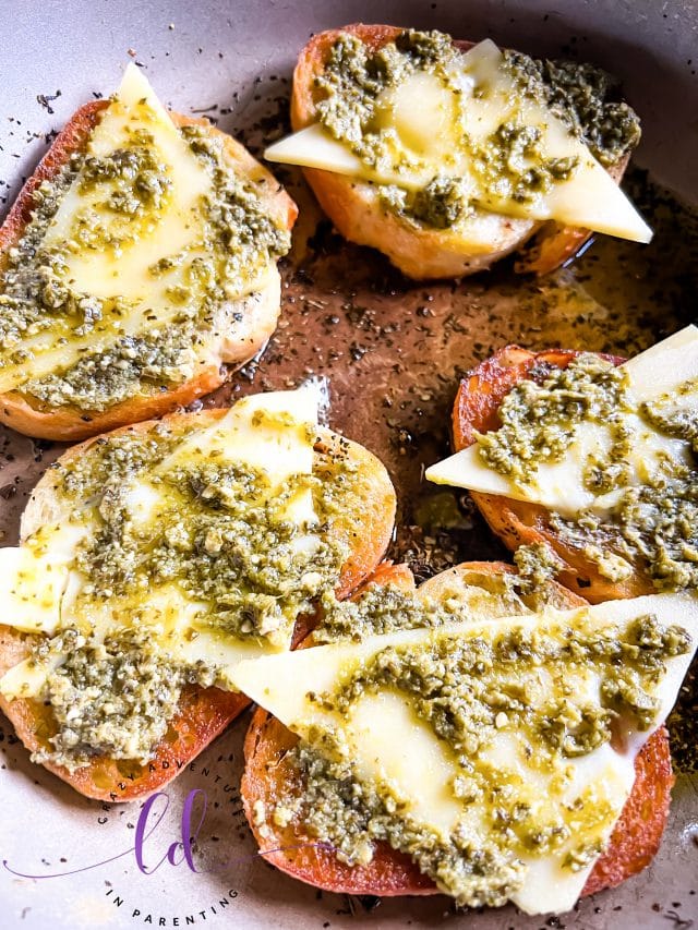 How to Make Dunkin's Tomato Pesto Grilled Cheese Sandwich Copycat